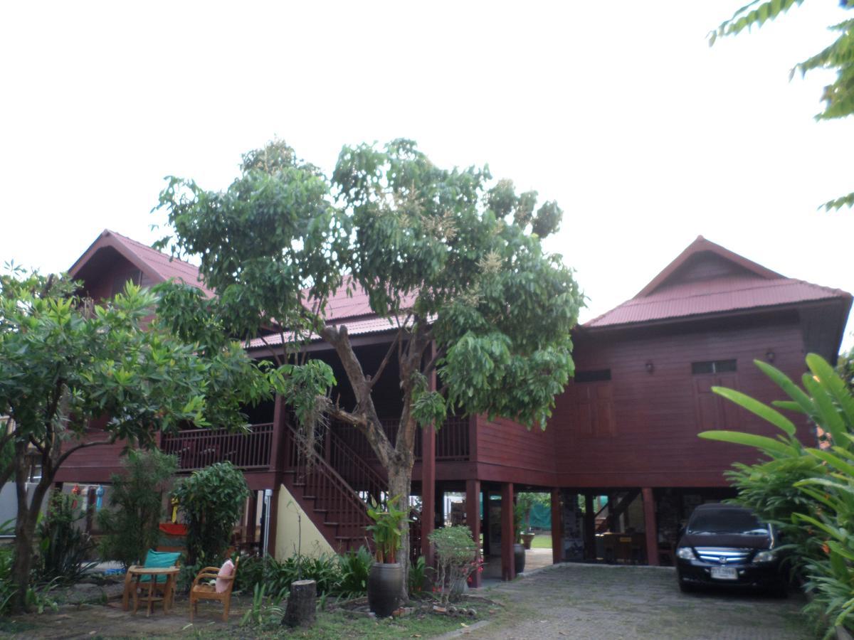 Baanwealaa Guesthouse (Adults Only) Čiang Mai Exteriér fotografie